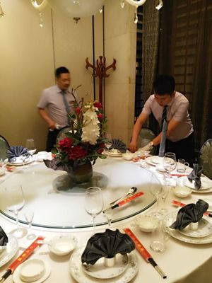 尊師重道，感恩同行——金海餐飲謝師宴火熱預(yù)定中，三重豪禮等您來享！